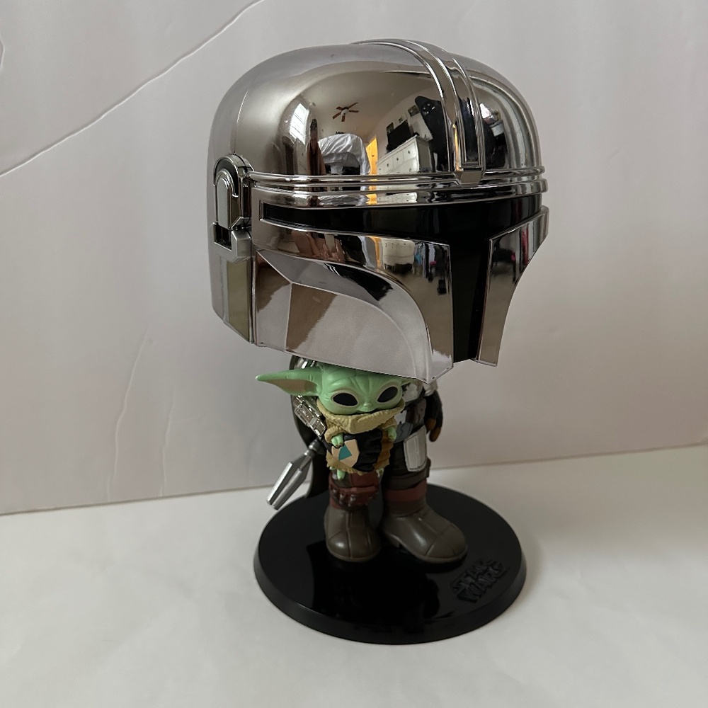 Funko Pop! Star Wars The Mandalorian & Grogu Jumbo Size Bobblehead